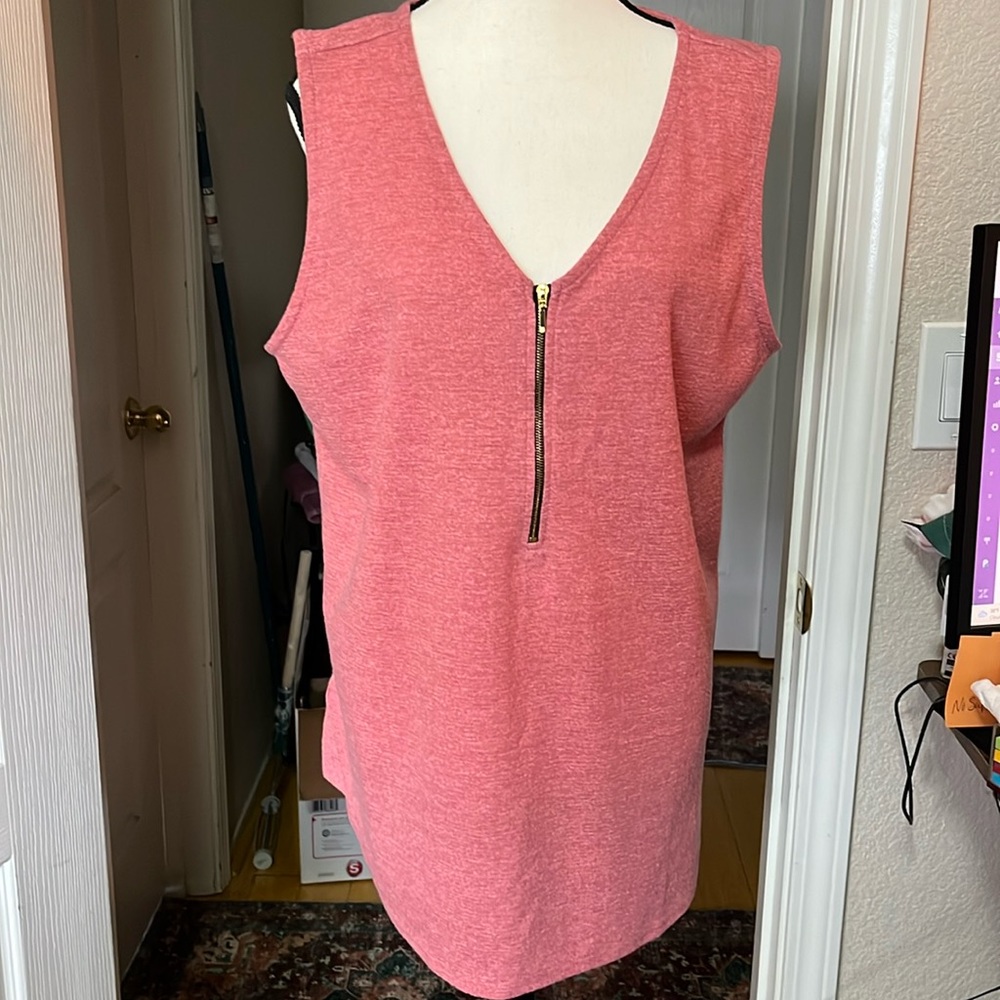 Slub feel brand new with tags tank top from Lularoe!